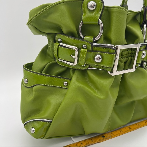 Wilsons Leather Lime Green Belted Shoulder Bag Y2K Style Silver Hardware - Picture 11 of 11